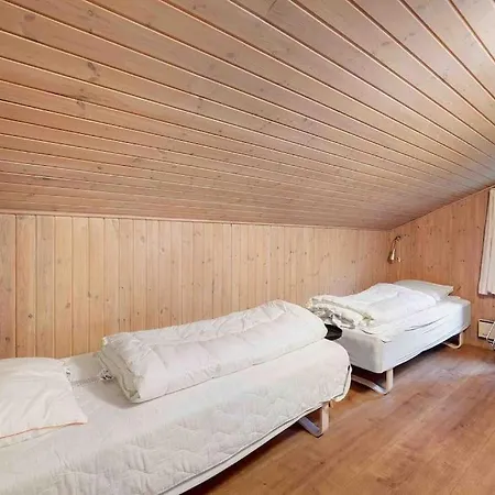 Pool Summerhouse In Near Blokhus Casa vacanze Saltum