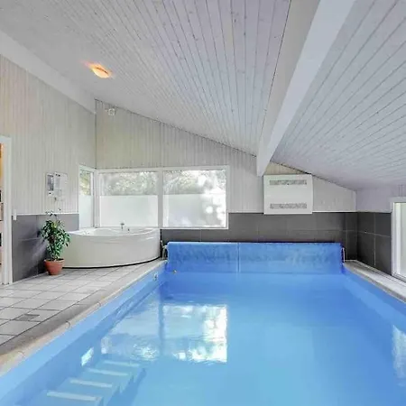 Pool Summerhouse In Near Blokhus * Saltum