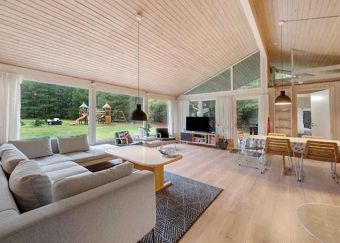 Pool Summerhouse In Near Blokhus 度假居 *